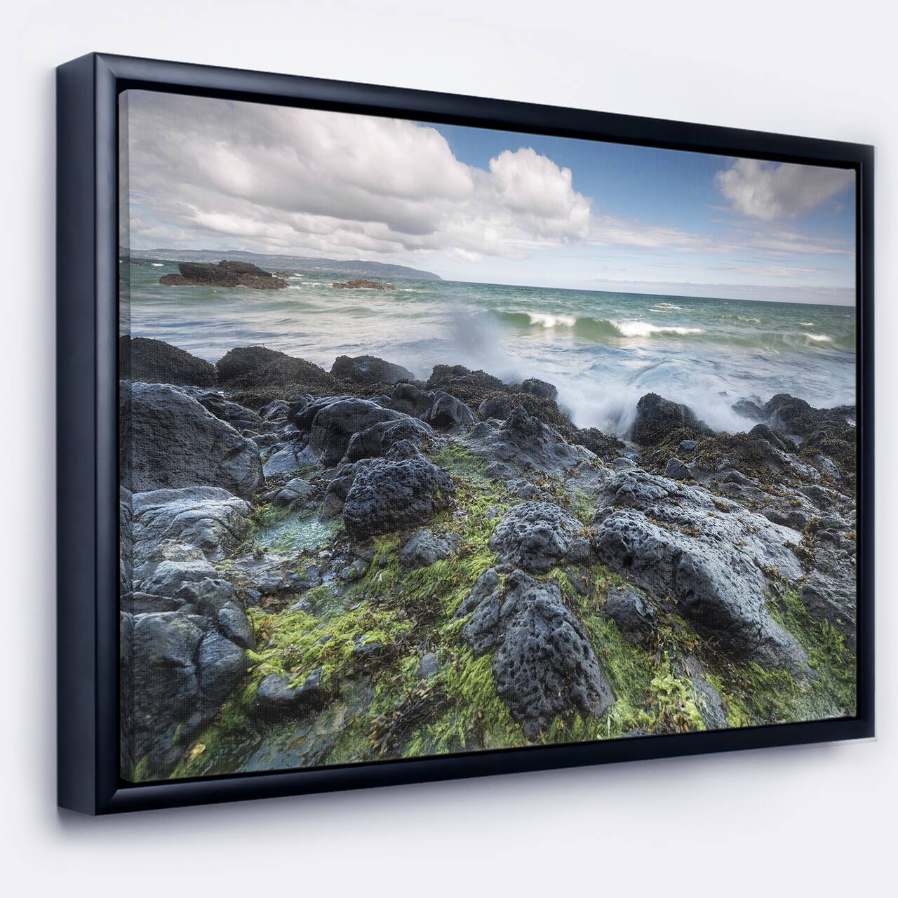Designart - Rocky North Ireland - Seashore Photography Canvas Art Print in Black Frame